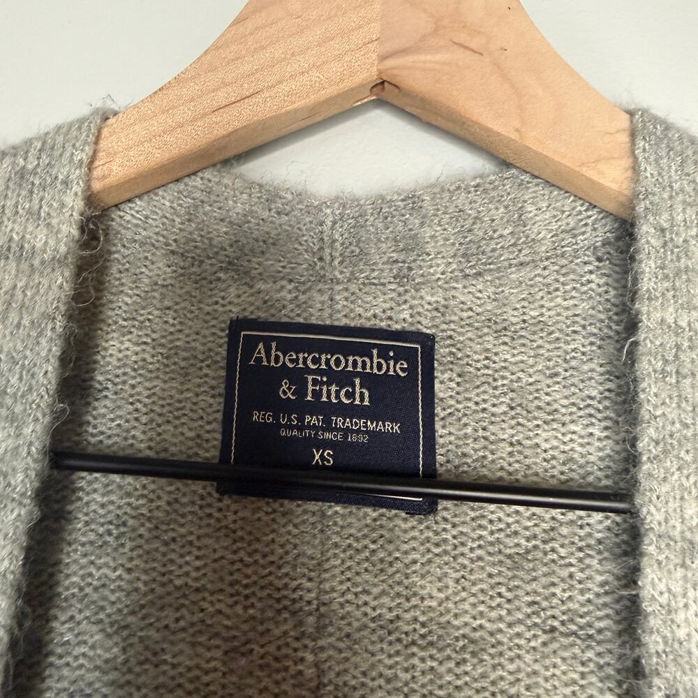 Abercrombie & Fitch Gray Open Front Pocket Cardigan Sweater - Size XS - Picture 4 of 8